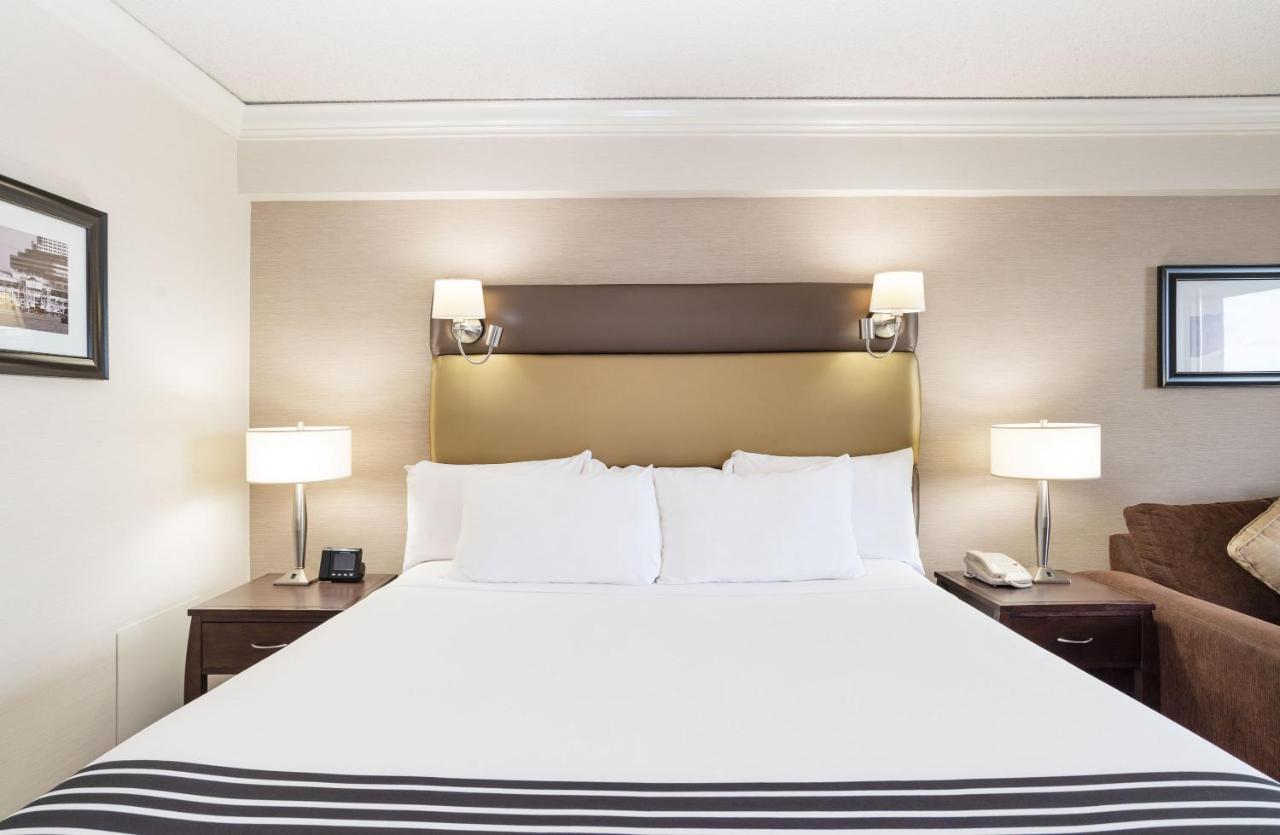 แซนด์แมน ซิกเนเจอร์ แวนคูเวอร์แอร์พอร์ต โฮเต็ล แอนด์ รีสอร์ต Hotel ริชมอนด์ ภายนอก รูปภาพ
