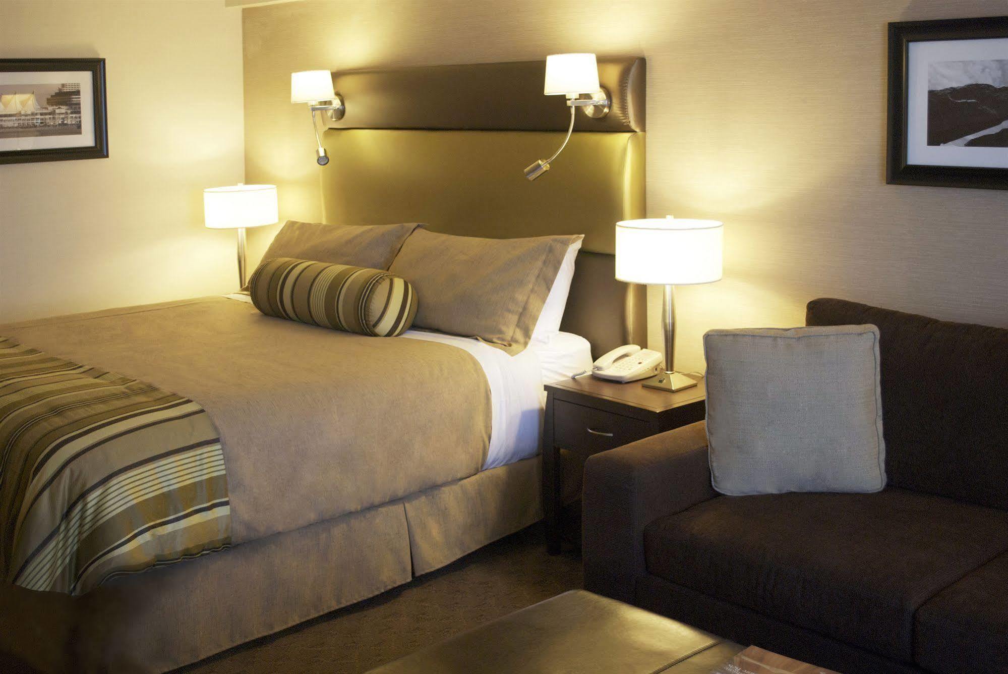 แซนด์แมน ซิกเนเจอร์ แวนคูเวอร์แอร์พอร์ต โฮเต็ล แอนด์ รีสอร์ต Hotel ริชมอนด์ ภายนอก รูปภาพ