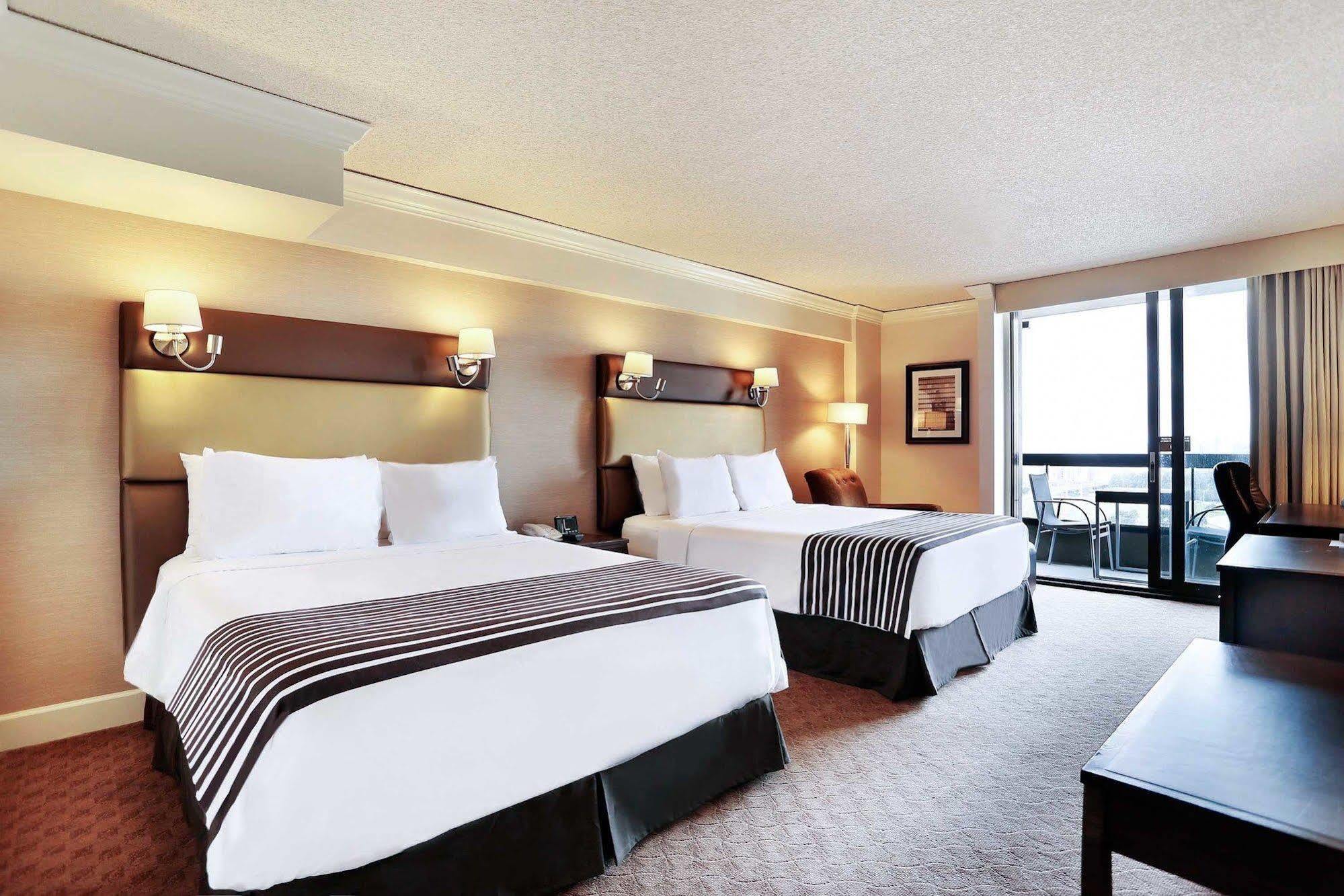 แซนด์แมน ซิกเนเจอร์ แวนคูเวอร์แอร์พอร์ต โฮเต็ล แอนด์ รีสอร์ต Hotel ริชมอนด์ ภายนอก รูปภาพ